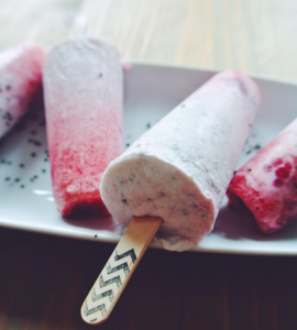 Himbeer-Kokos-Chia-Popsicles